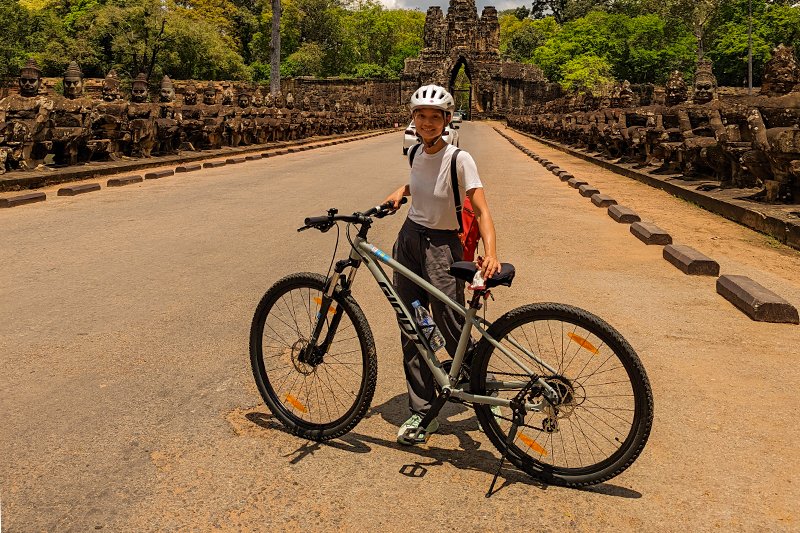 Biking Angkor Wat & Bayon the Smiling Temple
